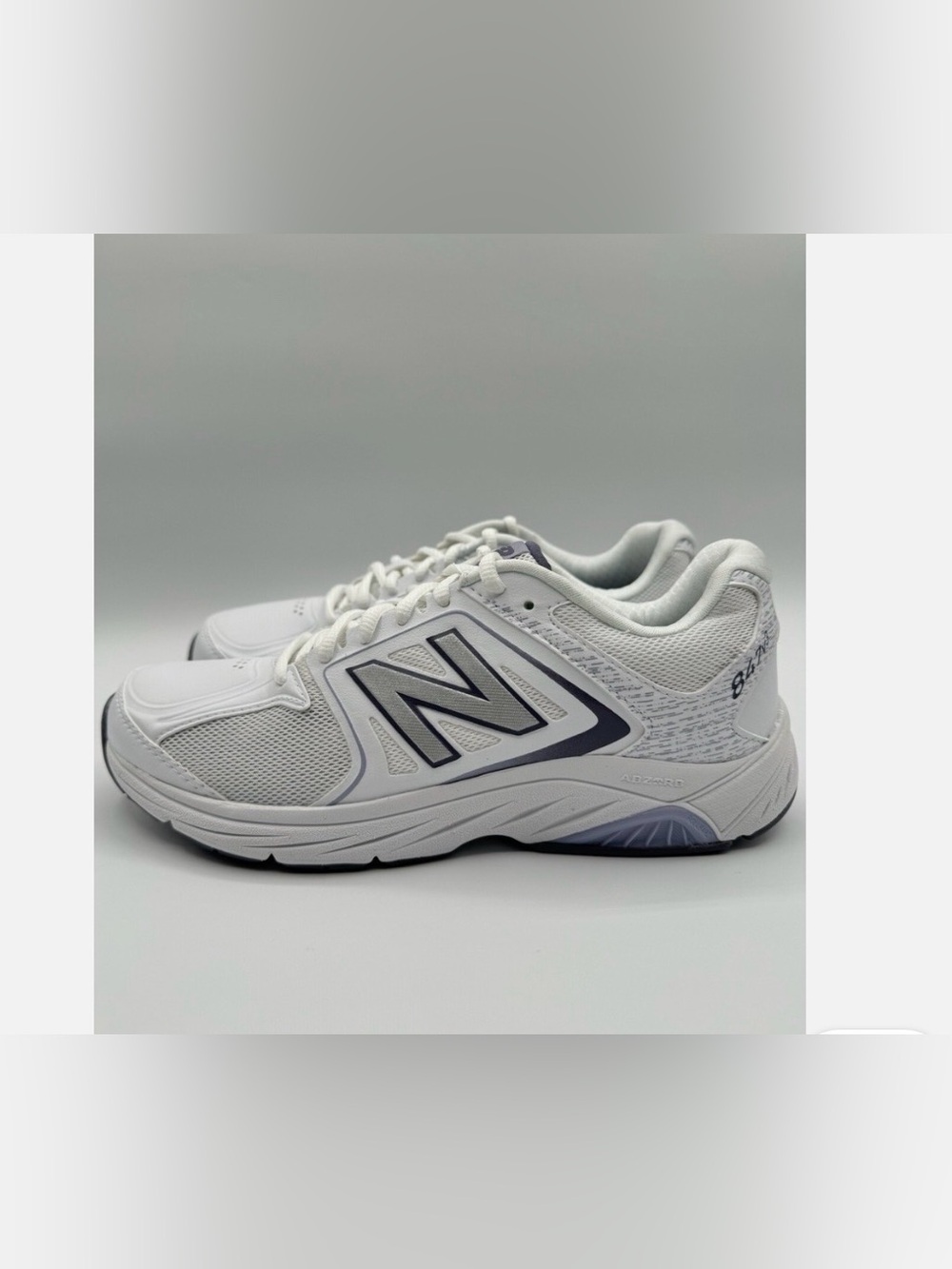 New Balance Women’s 847v3 7 White Gray